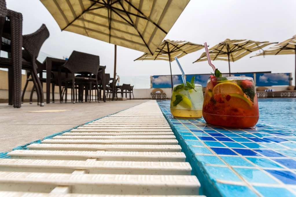 The Avenue Hotel Doha Kemudahan gambar Rooftop pool